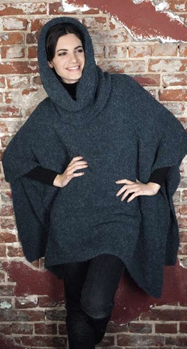 Poncho ONDA von Lana Grossa